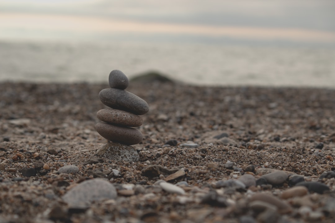 Construindo uma Rotina Anti-Ansiedade: Hábitos Diários para uma Mente Mais Calma e Equilibrada