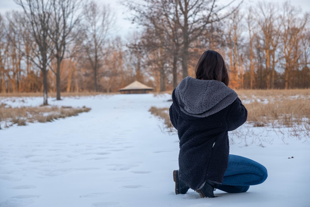 Quando a Ansiedade Pede Socorro: Um Guia Completo para Entender os Sinais e Encontrar o Caminho da Terapia