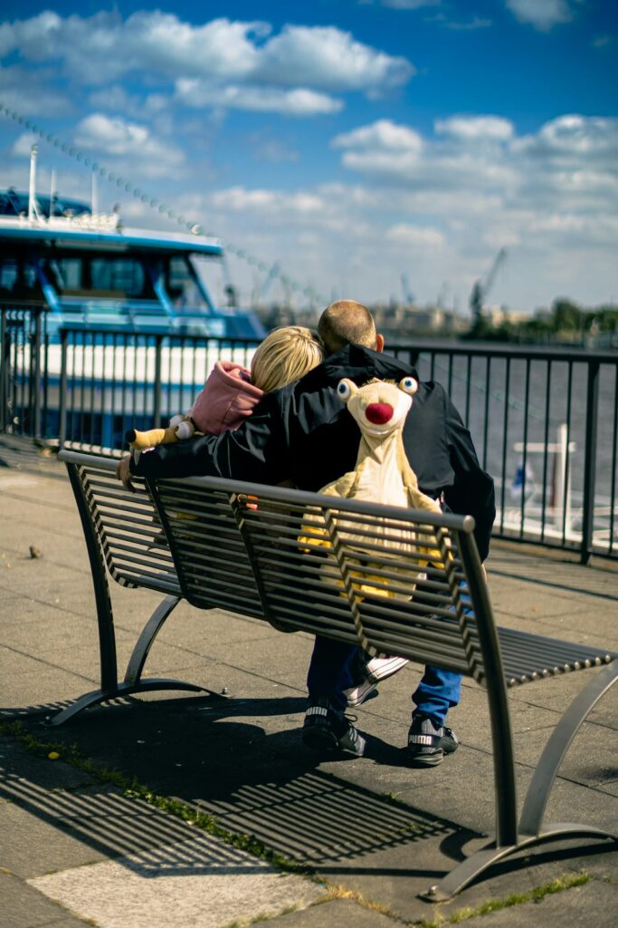Desvendando os Estilos de Apego: Como Moldam Nossos Relacionamentos