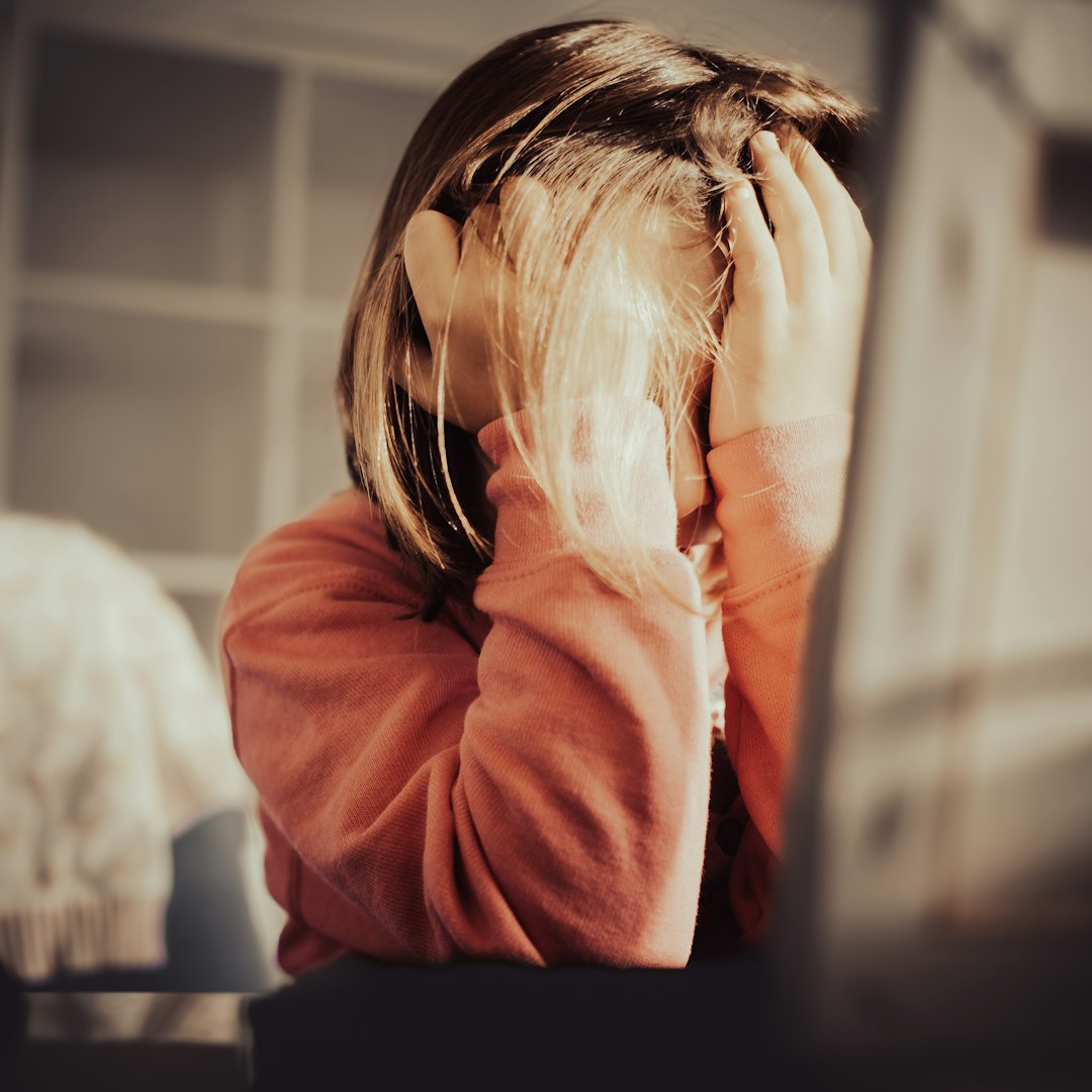 O Fogo que Consome: Desvendando a Síndrome de Burnout e Reacendendo a Chama Interior